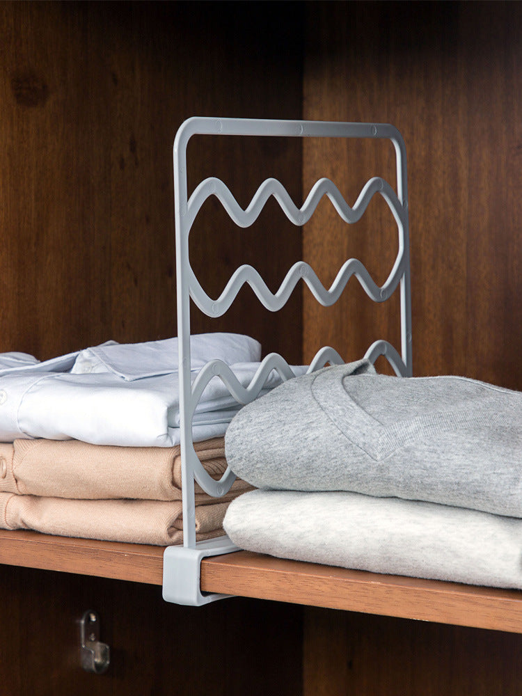 The Closet Divider — Expandable Shelf Organizer
