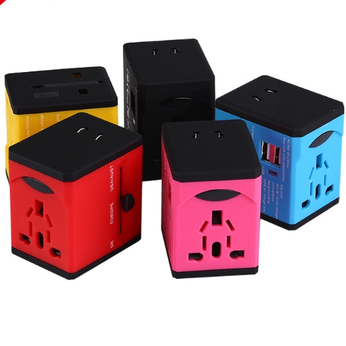 The Diplomat — Universal Fast-Charge Travel Adapter